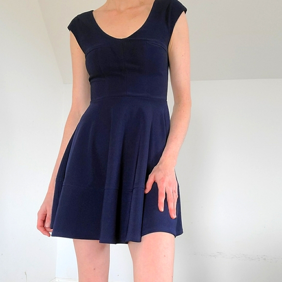 GUESS - Dress - Picture 4 of 14